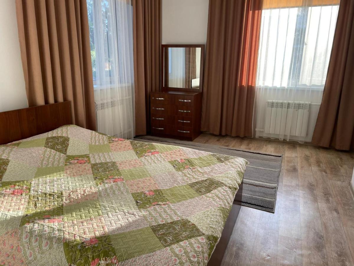 Stunning Lakeside Villa Korumdu 外观 照片